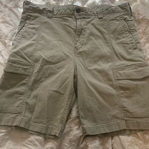 Tommy Bahama Men's Tan Cargo Shorts